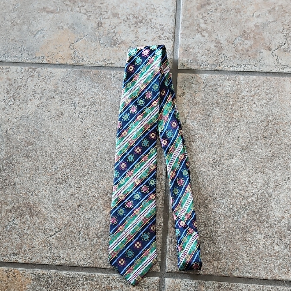 Avanti Tie For Men NWOT